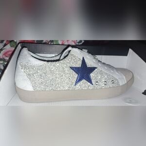 SHUSHOP sneakers
